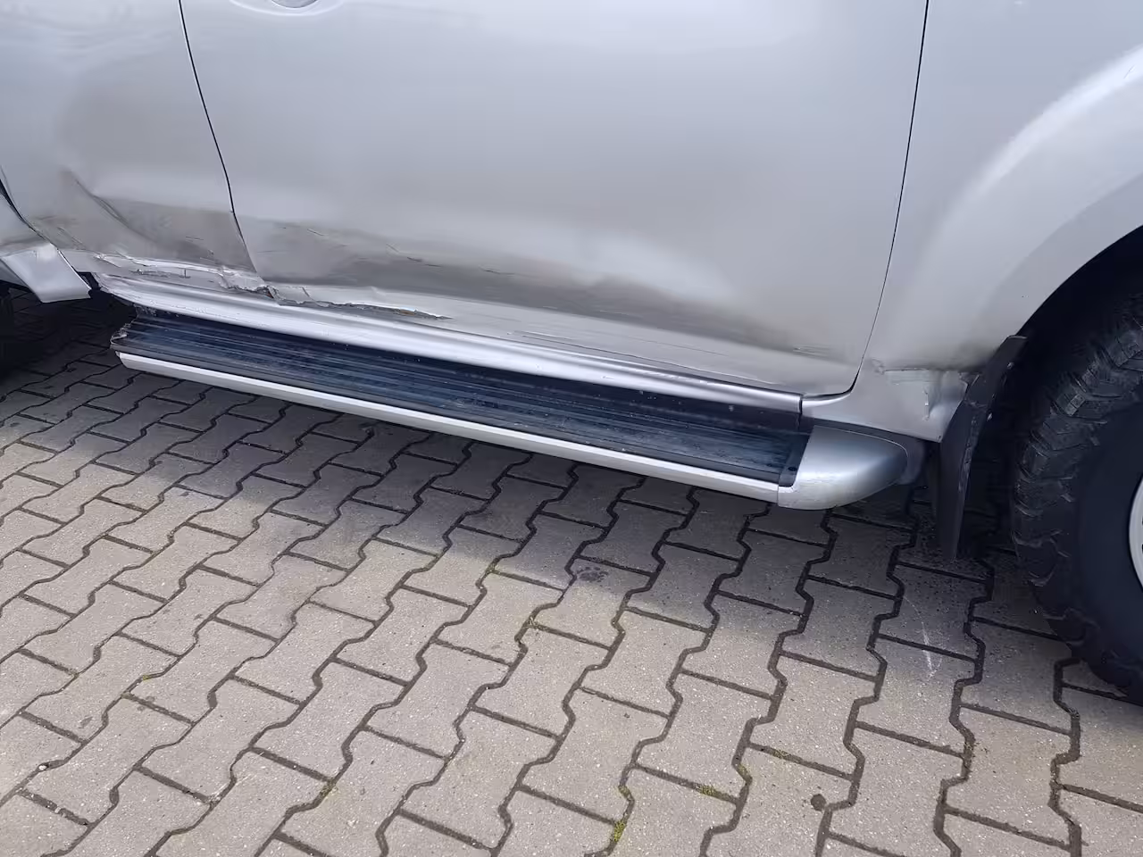 Nissan Navara 2.3 dCi Tekna King Cab