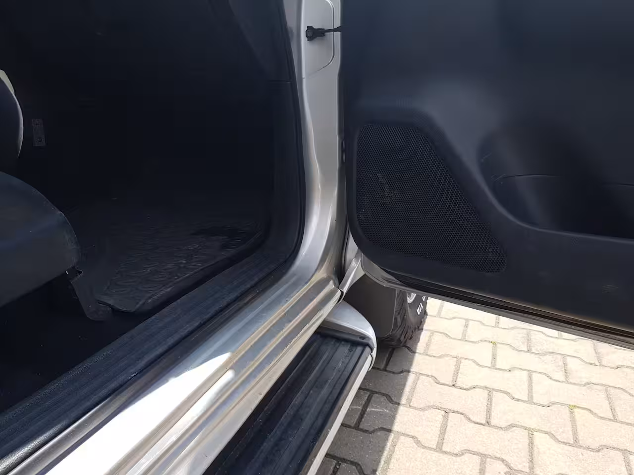 Nissan Navara 2.3 dCi Tekna King Cab
