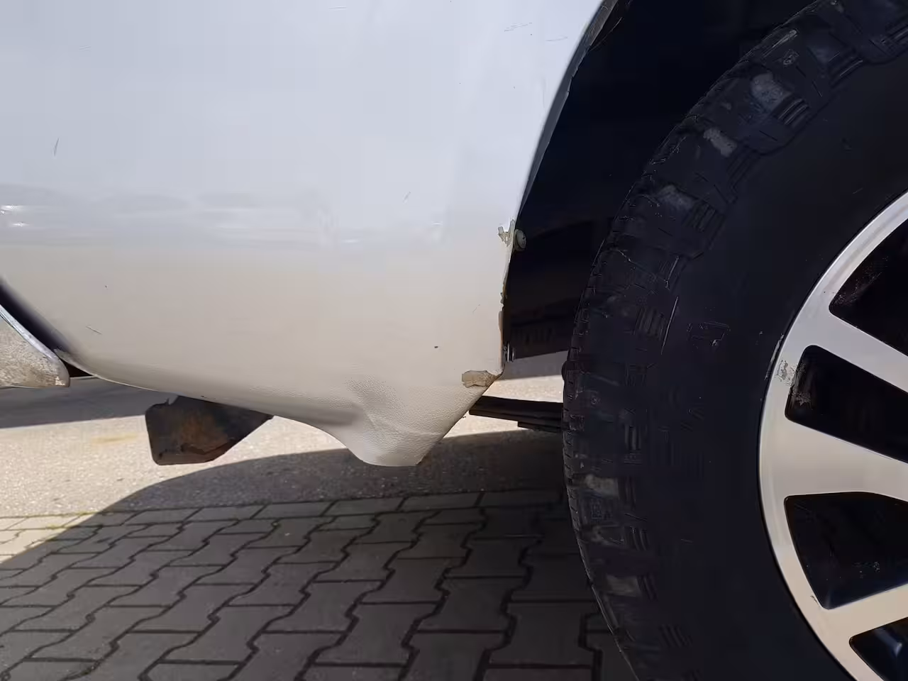 Nissan Navara 2.3 dCi Tekna King Cab
