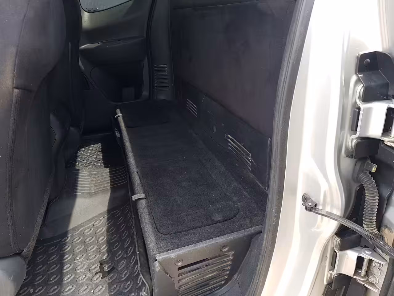 Nissan Navara 2.3 dCi Tekna King Cab