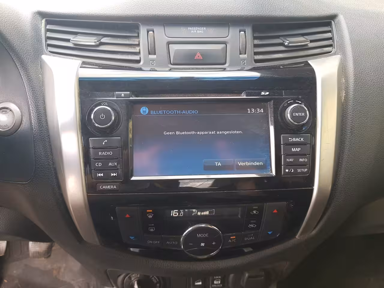 Nissan Navara 2.3 dCi Tekna King Cab