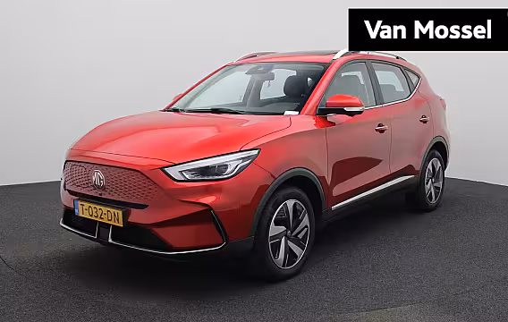 MG MG ZS EV Long Range Luxury 70 kWh All-Season banden | Leder | Panoramadak | Led Koplampen | 360 Cam