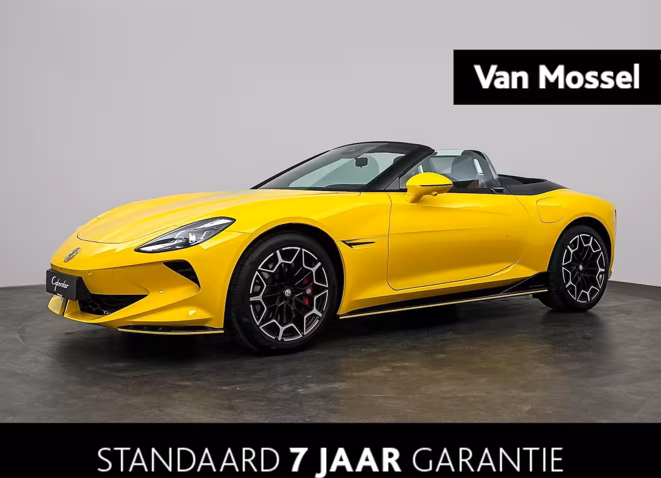 MG Cyberster Trophy Extended Range 77kWh | Showroommodel | 507 KM Bereik WLTP | Zwarte Kap | Rood Leder