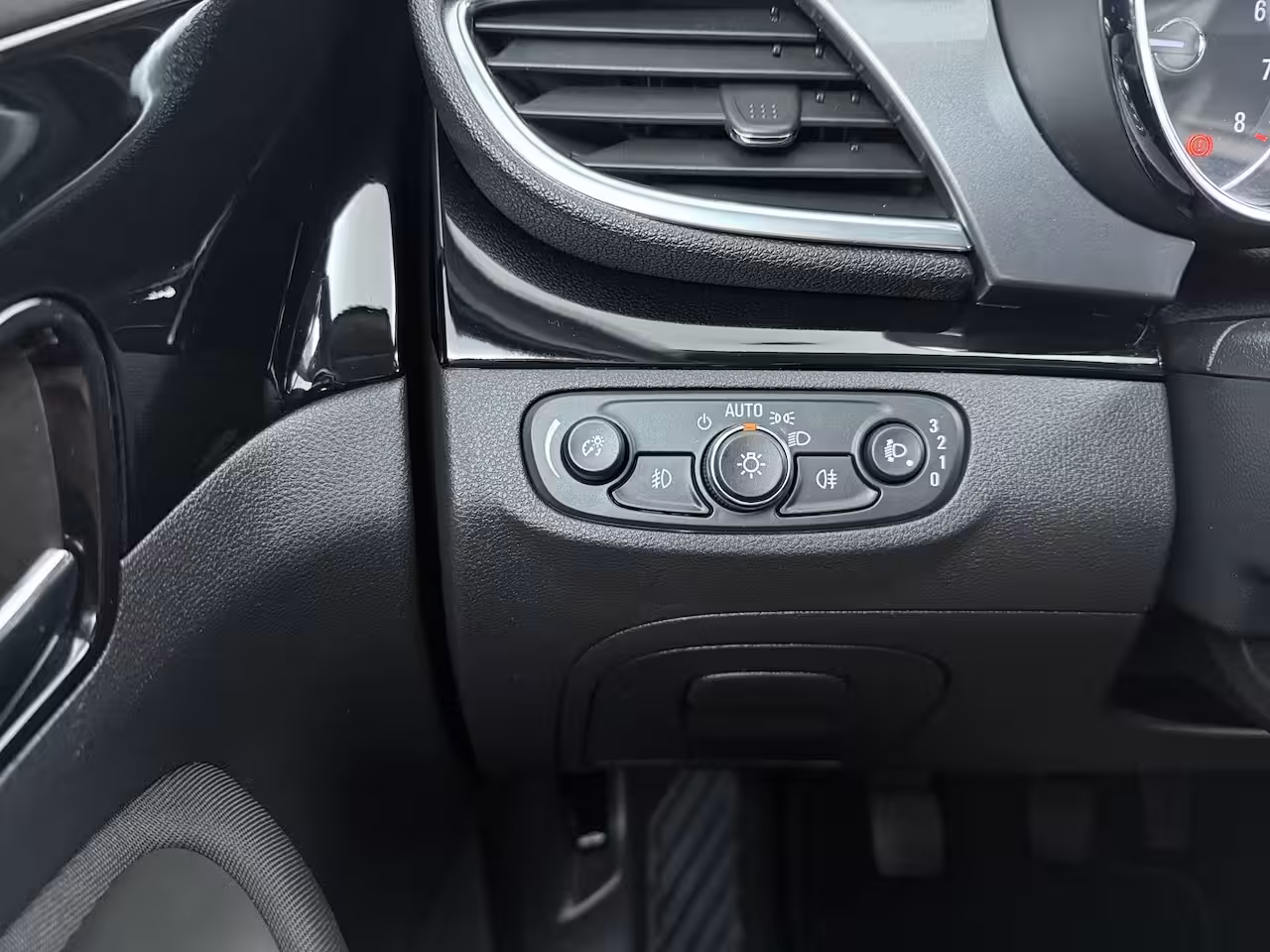 Opel Mokka X 1.4 Turbo Online Edition | Parkeersensor achter | Parkeersensor voor | Trekhaak met afneem