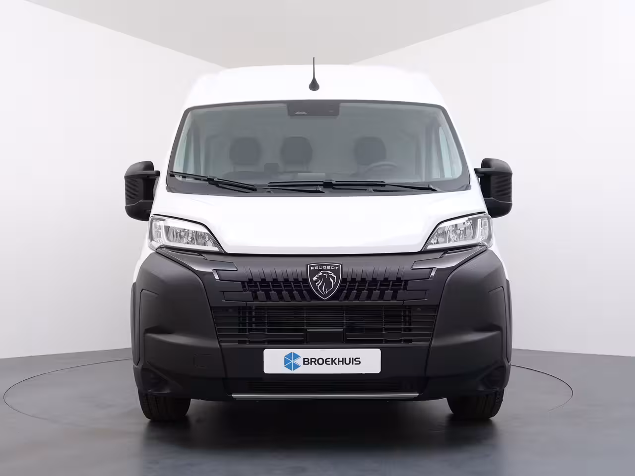 Peugeot Boxer 2.2 BlueHDi 140pk L2H2 3.5t | NIEUW BPM VRIJ | Achteruitrijcamera | Airco (automatisch) |