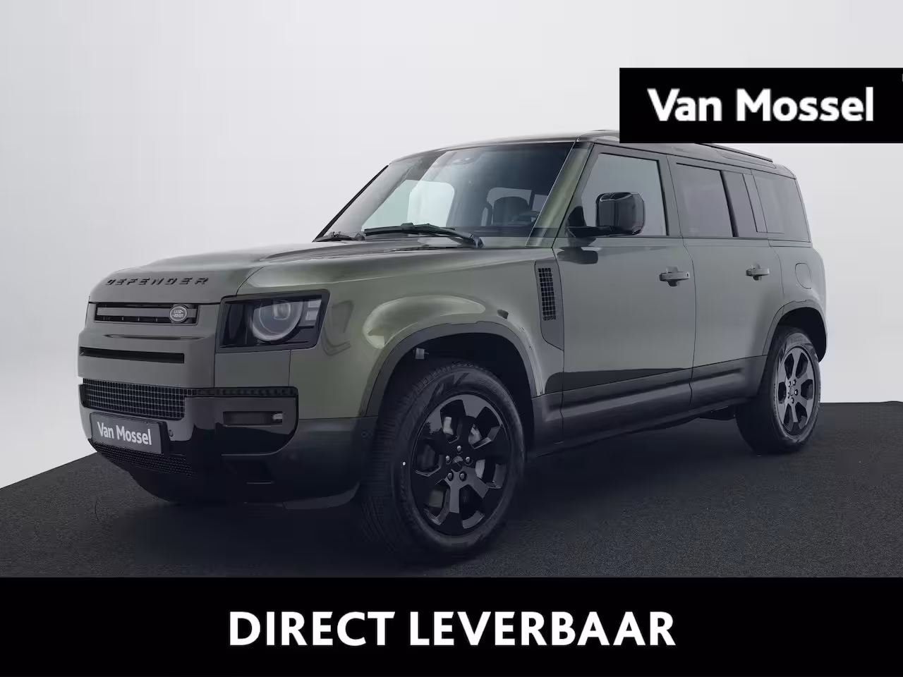 Land Rover Defender 110 2.0 P300e Forest Edition | € 6500, - voordeel | Trekhaak Afneembaar | ClearSight Binnenspi