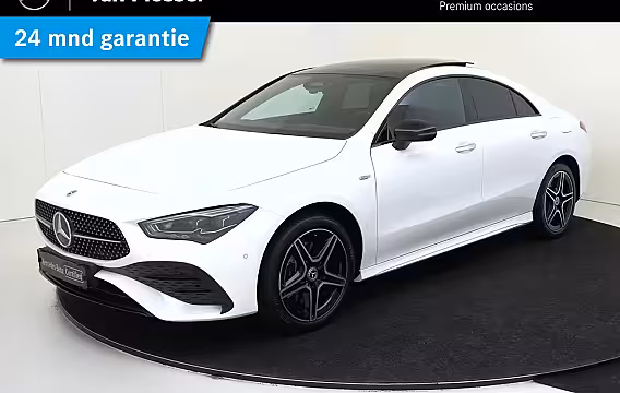 Mercedes-Benz CLA-Klasse 250 e Business Solution AMG / Nightpakket / Panaromadak / Trekhaak /