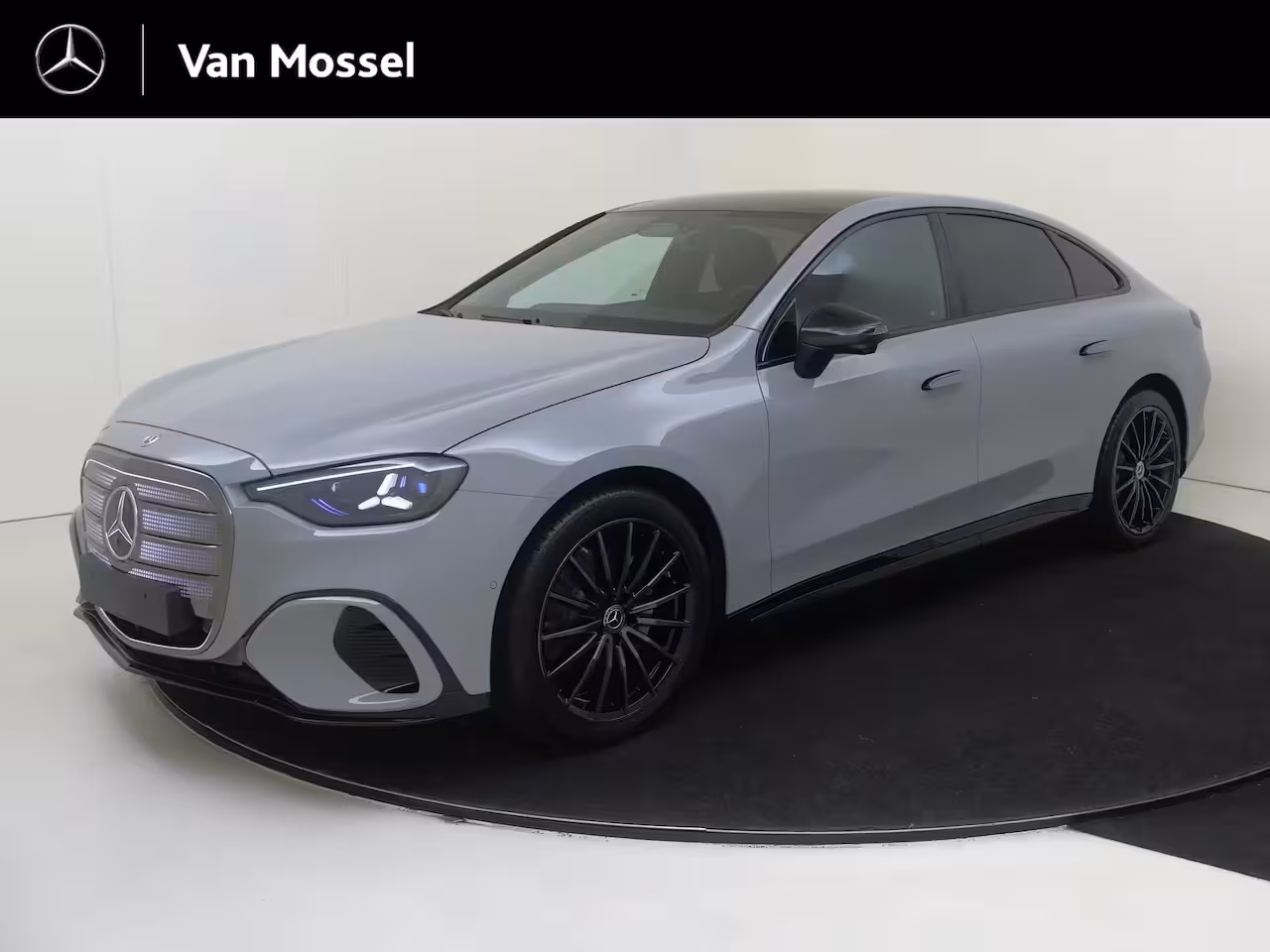 Mercedes-Benz C-klasse 400 4MATIC Launch Edition 94 kWh / Winterpakket / Sky-control / Superscreen / Burmester /