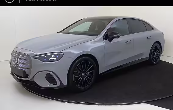 Mercedes-Benz C-klasse 400 4MATIC Launch Edition 94 kWh / Winterpakket / Sky-control / Superscreen / Burmester /