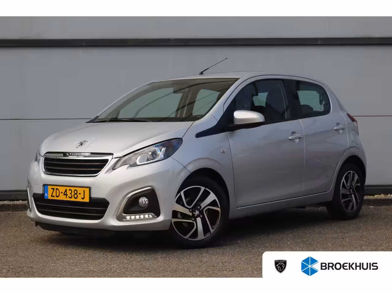Peugeot 108 1.0 e-VTi Allure | Climate C. | Camera | Navi | LMV 15" | Limiter | Mistlampen | DAB | Cli