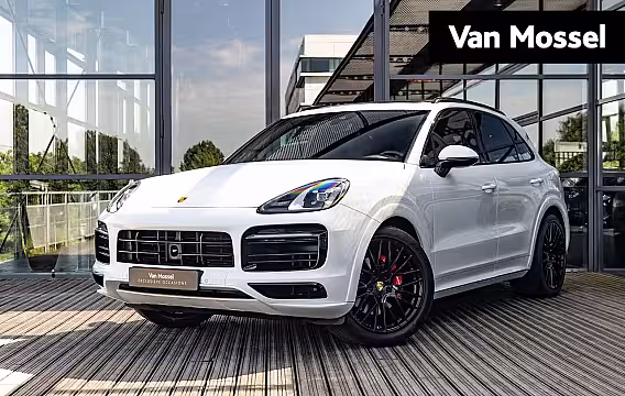 Porsche Cayenne 3.0 E-Hybrid Platinum Edition | SPORTDESIGN | SPORTCHRONO | SPORTUITLAATSYSTEEM | PANORAMA