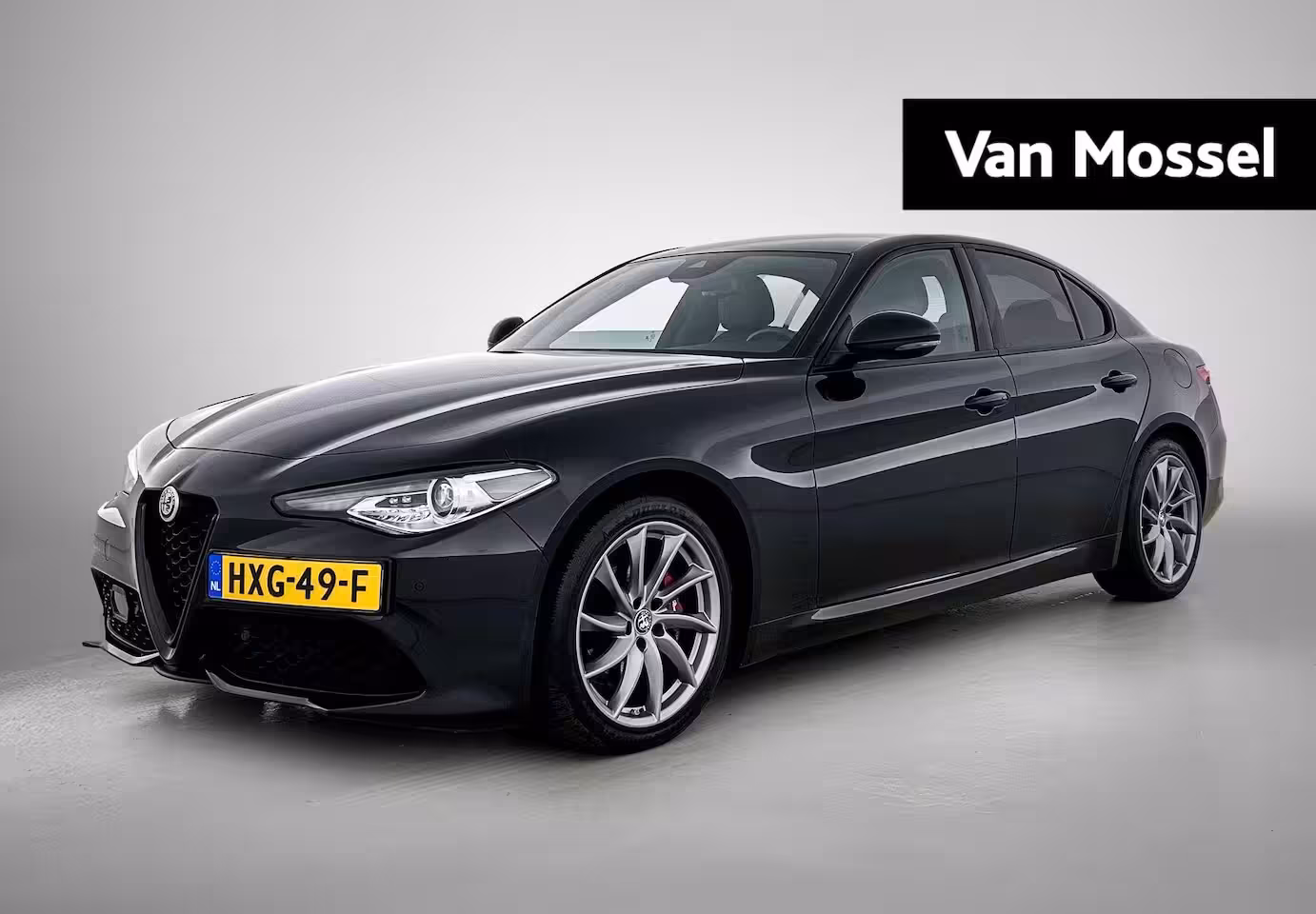 Alfa Romeo Giulia 2.0T 200pk Sprint | AUTOMAAT | ACHTERUITRIJCAMERA | APPLE CARPLAY - ANDROID AUTO | HALF LE