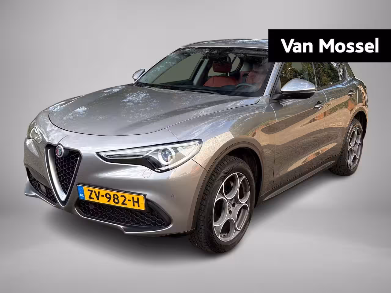 Alfa Romeo Stelvio 2.0 T AWD Super | Trekhaak | Navigatie | Camera | Parkeersensoren