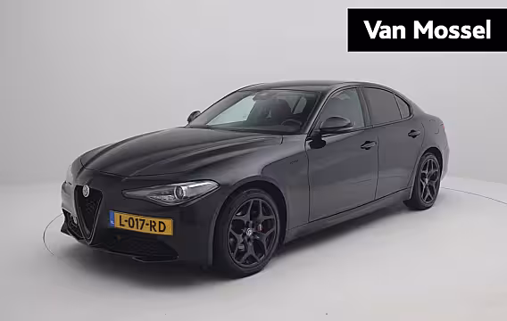 Alfa Romeo Giulia 2.0T Sprint | Apple Carplay/Android Auto | Lederen Bekleding | Camera | Lichtmetalen Velge
