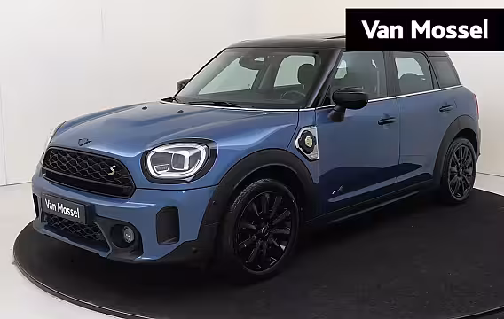 Mini Countryman 1.5 Cooper SE ALL4 224PK | Panoramisch Glazen Schuif-/Kanteldak | Head-up Display | Parkee