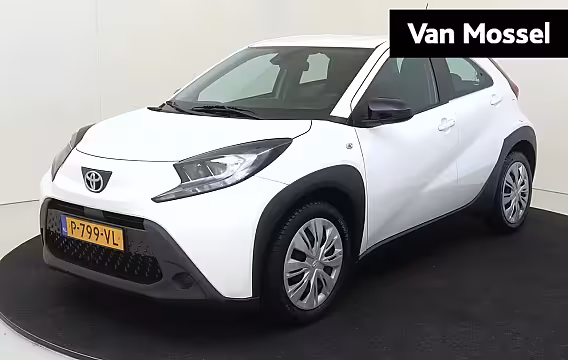Toyota Aygo X 1.0 VVT-i 72 PK MT Play Mediascherm | Camera | Airco | Bluetooth | Lichtsensor | Apple Car