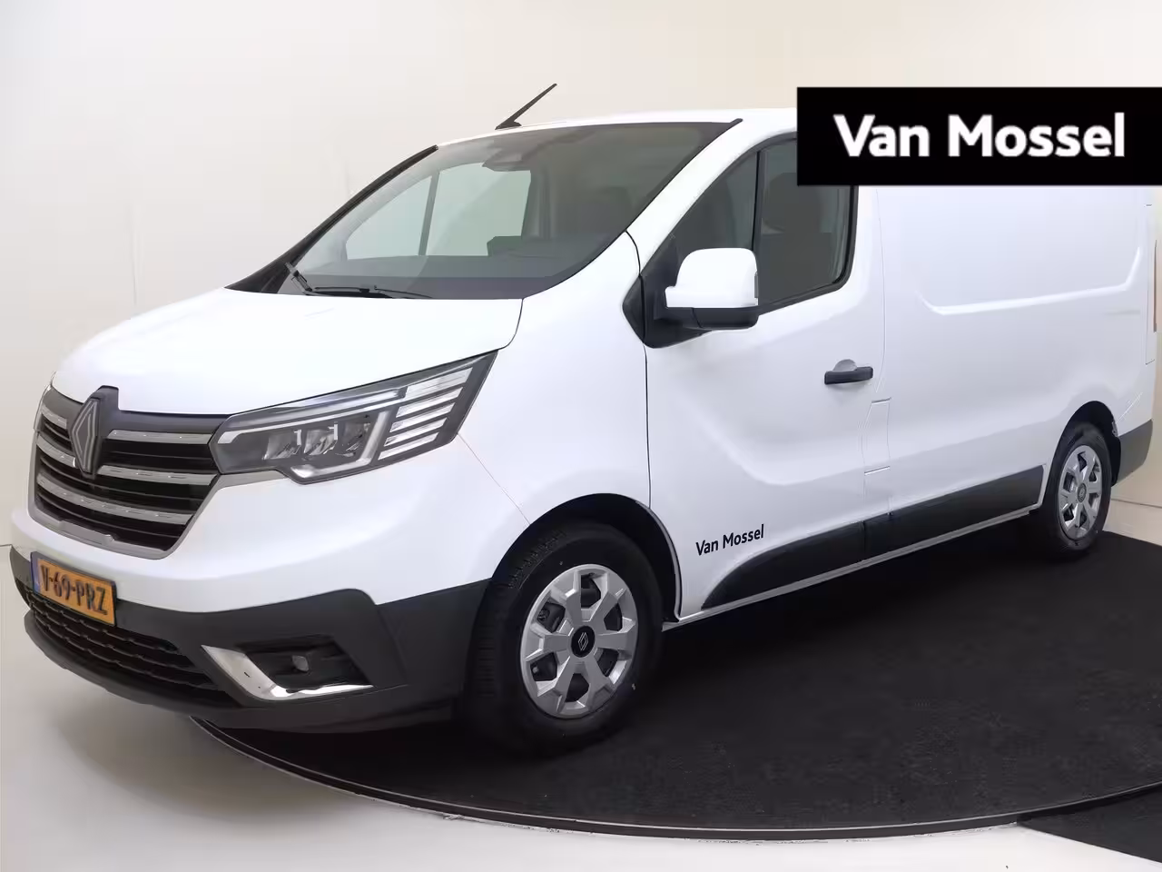 Renault Trafic E-Tech T29 L1H1 Advance 52 kWh Camera | Parkeersensore V+A | Houtenvloer en wandbekleding | 4 sei