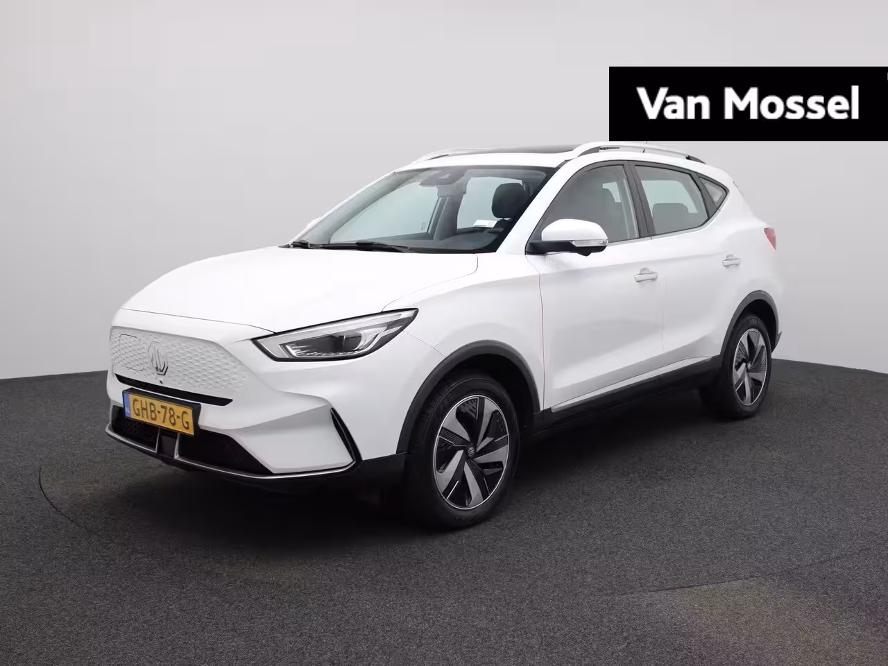 MG MG ZS EV Standard Range Luxury 50 kWh | Apple Carplay/Android Auto | Leder | Stoelverwarming | Led