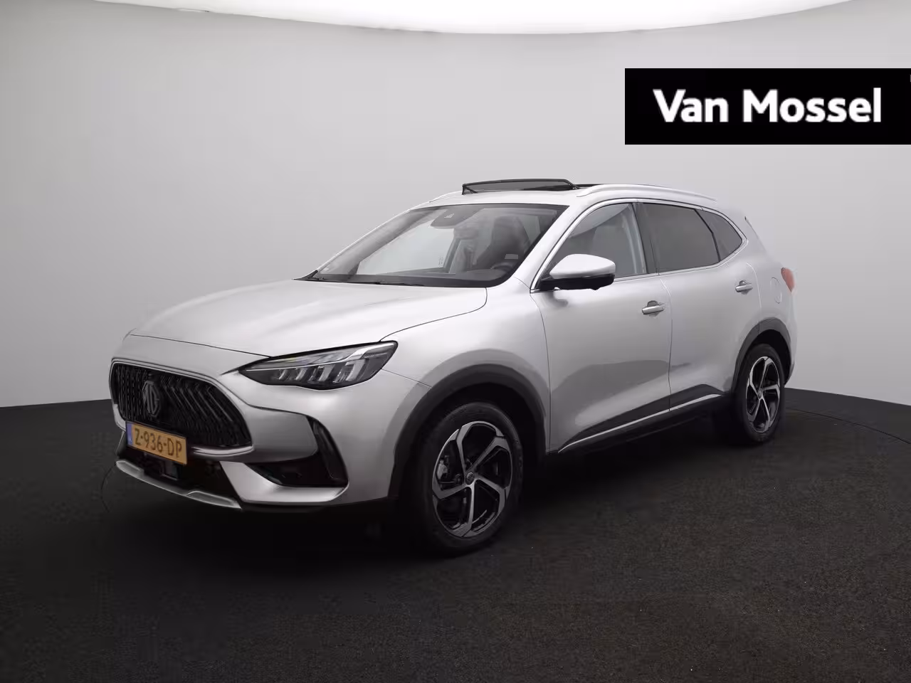 MG EHS 1.5 TGDI PHEV Aut. Luxury | Leder | Navi | Panoramadak | Led Koplampen | 360 Camera | Led