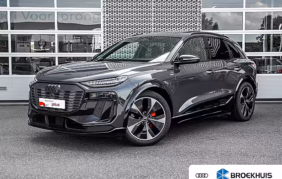 Audi Q6 e-tron edition 83 kWh | Panoramadak | Luchtvering | Trekhaak | Memory | 360 Camera | Leder |