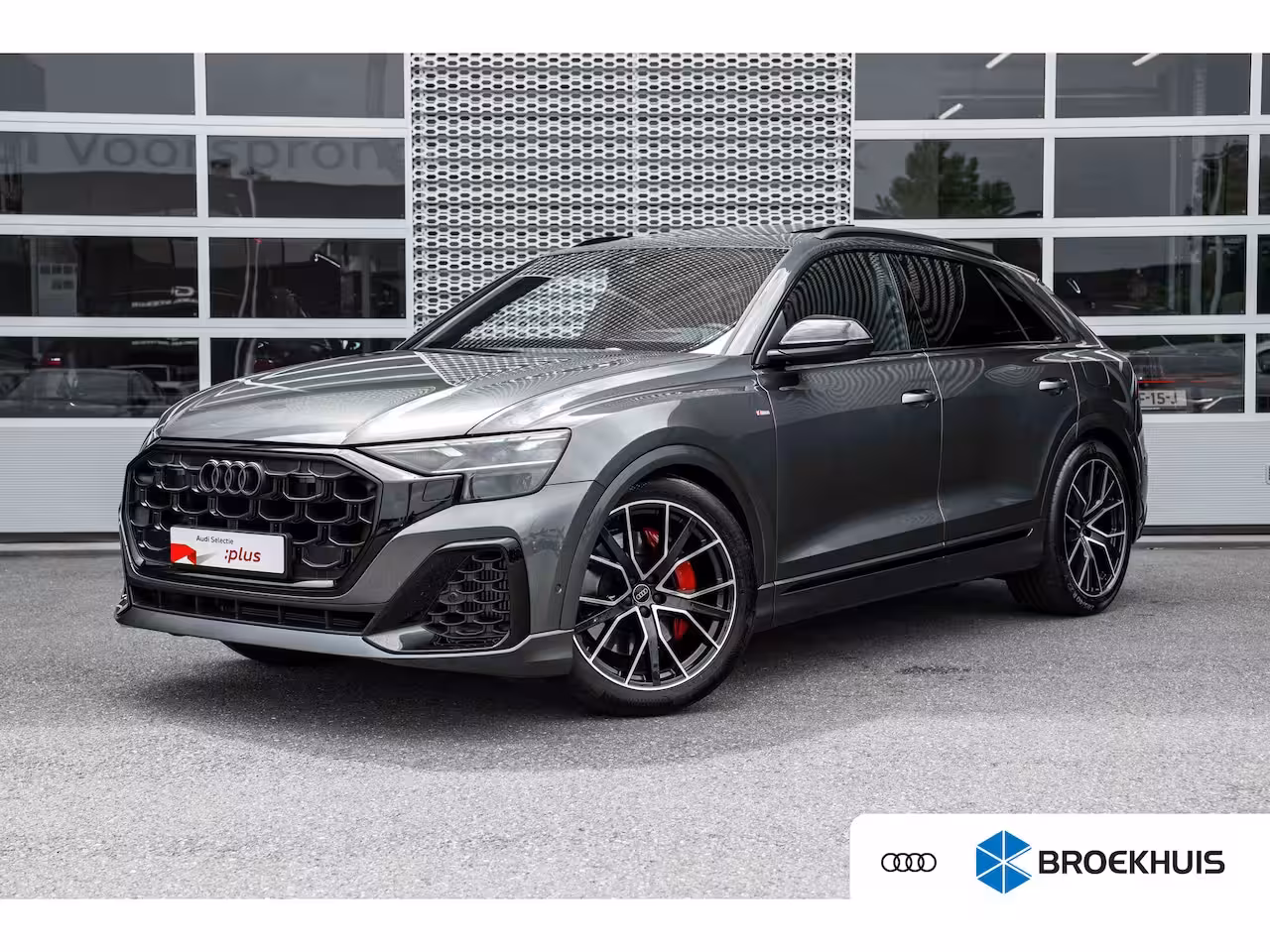 Audi Q8 55 TFSI e quattro Pro Line | Panoramadak | Trekhaak | HUD | Bang & Olufsen | Nachtzichtass