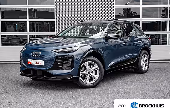 Audi Q6 e-tron Quattro 388pk | Panoramadak | Trekhaak | Stoelverwarming Voor + Achter | Stuurwielverwarmi