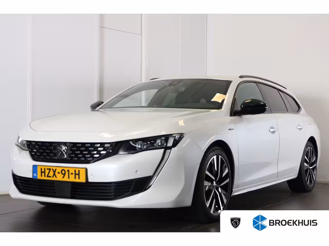 Peugeot 508 SW GT Hybrid 225 e-EAT8 | Camera | Navi | Stoelverwarming | Leder/Stof | 18'' Lichtemetaal |
