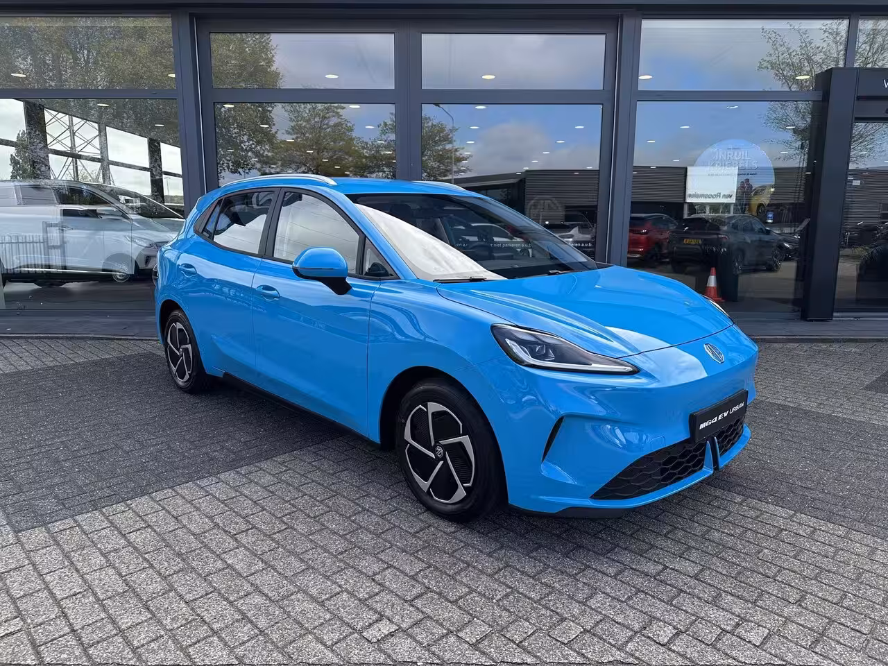MG MG4 Electric Urban EV Comfort 43 kWh | WLTP 325 km | Nieuw Model | Stoel-/Stuur verwarming | Achteruitrijcame