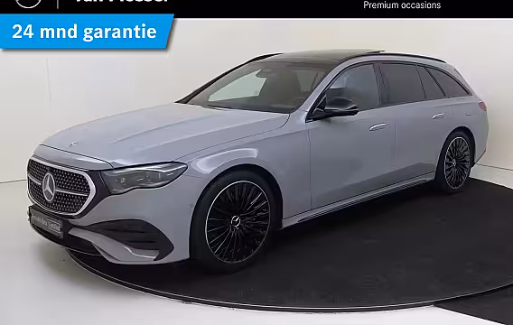 Mercedes-Benz E-klasse Estate 300 e AMG Line / Premium Plus/ Panoramadak/ 3D Display/ Verlichte Grille/ El. Trekhaak/ SU