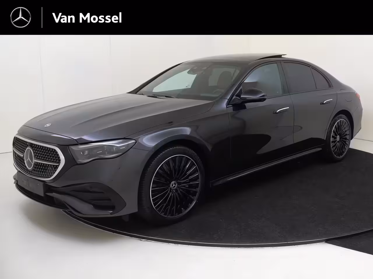 Mercedes-Benz E-klasse 300 e Sport Edition / Premium Plus/ AMG/ Night/ 20 inch/ Burmester 4D/ Head Up