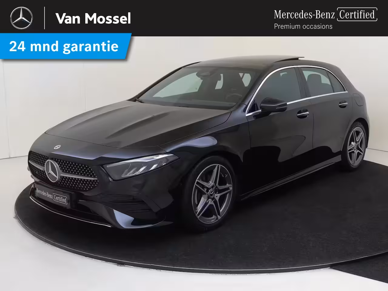 Mercedes-Benz A-klasse 180 AMG Line Panoramadak / Keyless Entry / Parkeercamera / Stoelverwarming /