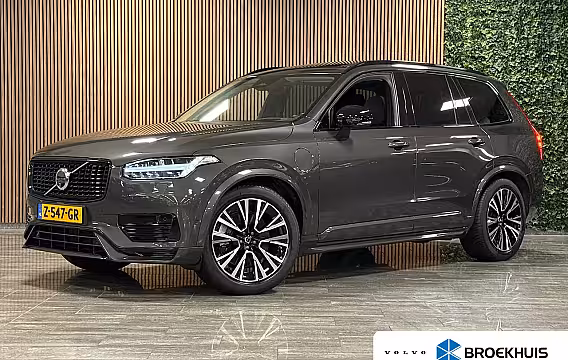 Volvo XC90 T8 AWD Recharge Ultra Dark | Luchtvering | Trekhaak | 360 Camera | Head-Up Display | Harma