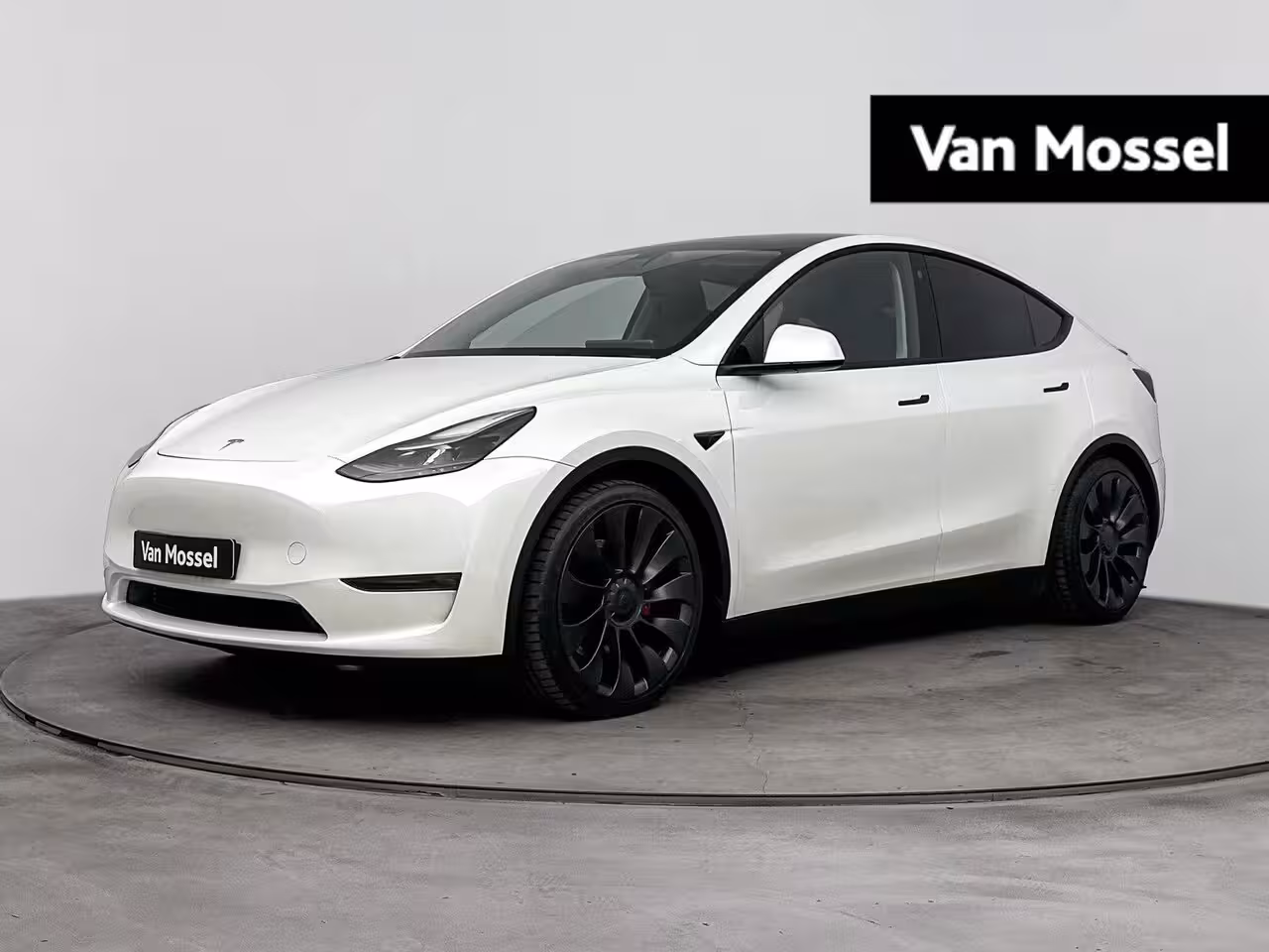 Tesla Model Y Performance AWD 75 kWh 463PK | Trekhaak 1600KG | 4WD | Panoramadak | Elektrische Achterkle