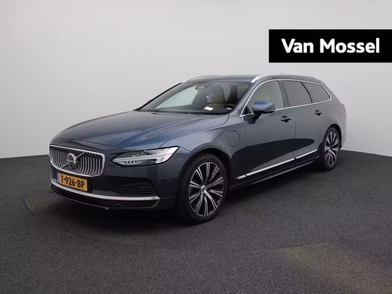 Volvo V90 2.0 T6 Plug-in hybrid AWD Plus Bright 350PK | Elektrische Trekhaak | Leder Interieur | Har