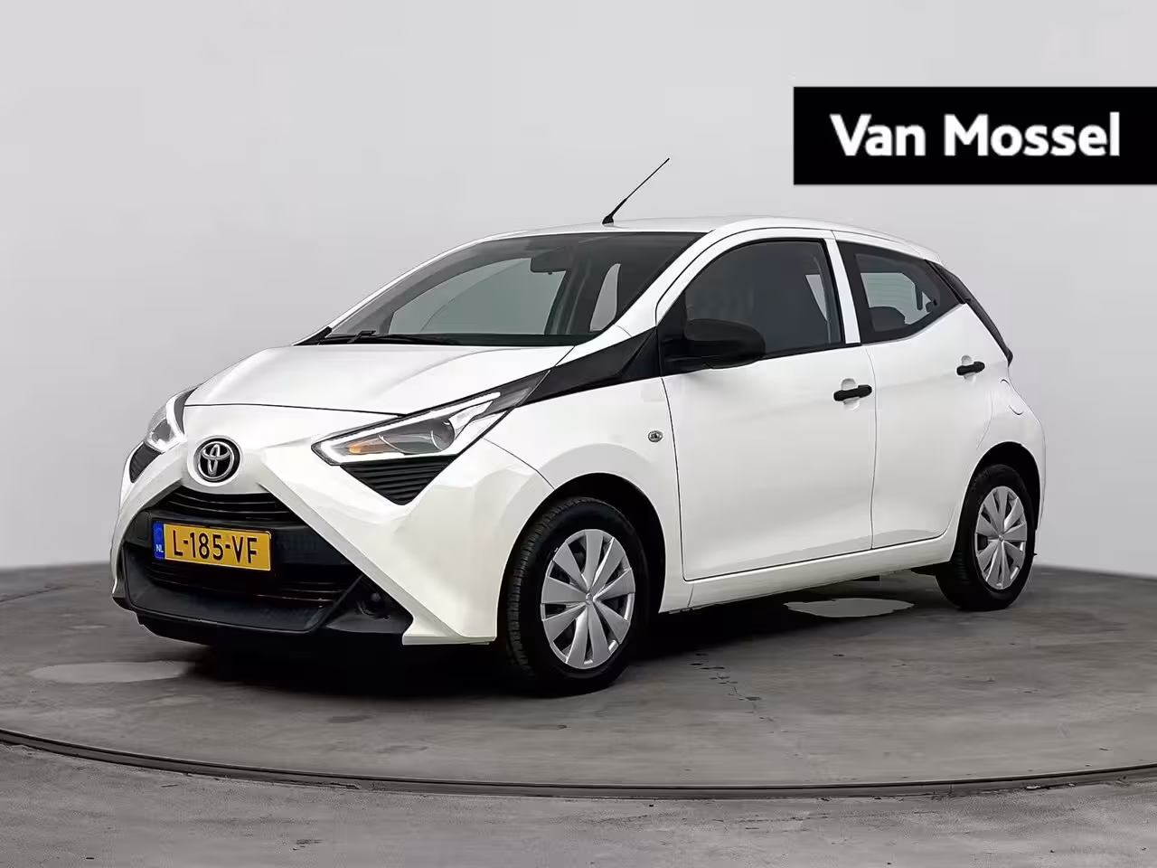 Toyota Aygo 1.0 VVT-i x-fun Airco | Cruise control |