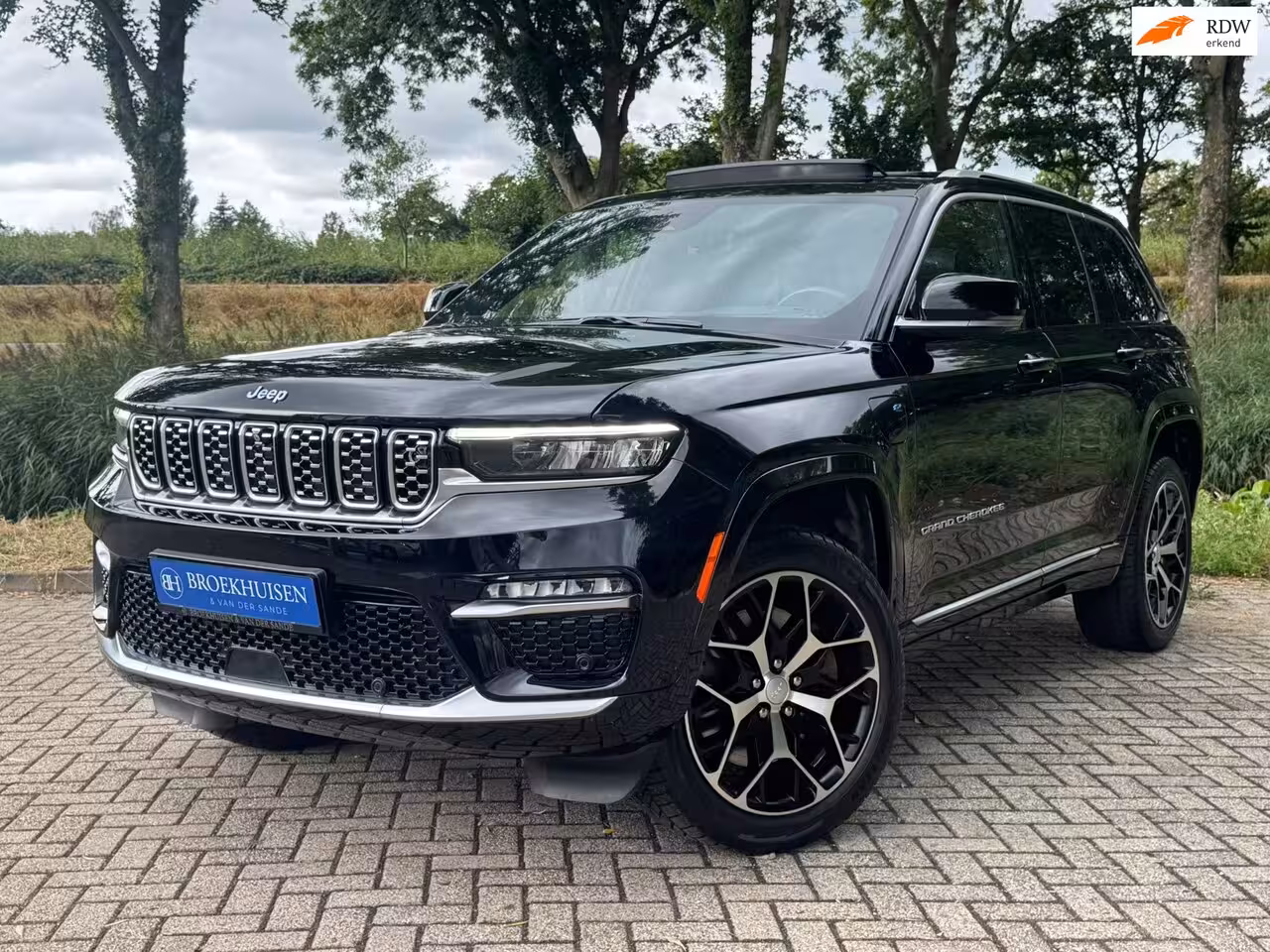 Jeep Grand Cherokee 2.0 Summit Reserve Plug in Hybrid 4xe 380pk Luchtvering / Massage Stoelen / Nightvision