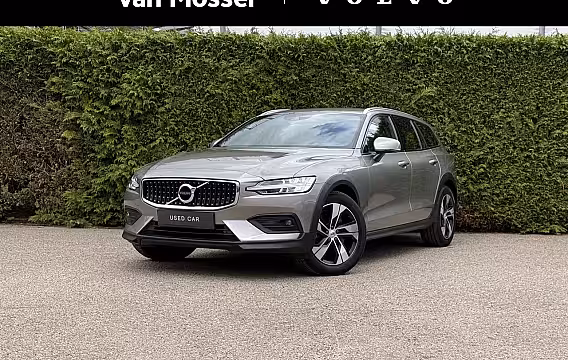 Volvo V60 Cross Country B5 AWD Ultimate | Trekhaak | Bliss | Keyless | Elektrische stoelen | ledere bekleding |
