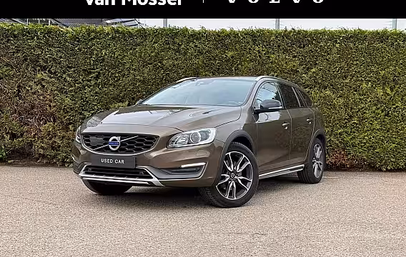 Volvo V60 Cross Country T5 Summum | Elektrische stoelen | Ledere bekleding | Cruise control |