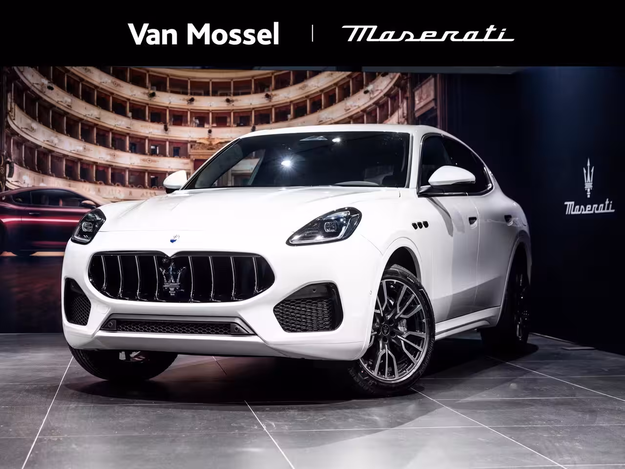 Maserati Grecale 2.0 MHEV GT | 300pk | 360 Surround camera | Q4 aandrijving | stoelverwarming |