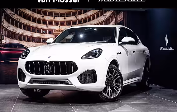 Maserati Grecale 2.0 MHEV GT | 300pk | 360 Surround camera | Q4 aandrijving | stoelverwarming |