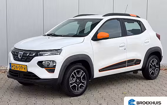 Dacia Spring Comfort Plus 27kWh | Airco | Bluetooth | Achteruitrijcamera | Navigatie | DAB radio | Kuns
