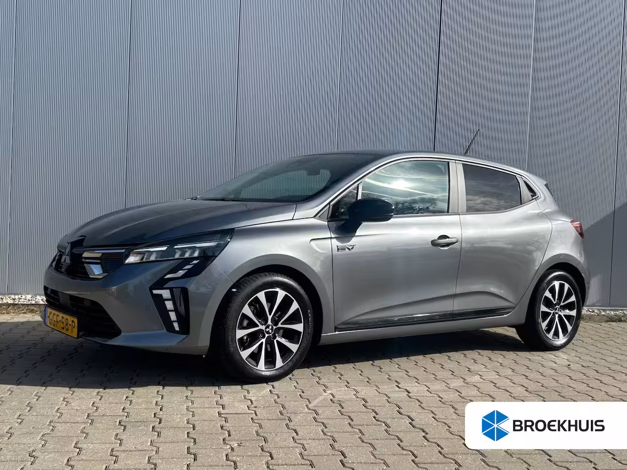 Mitsubishi Colt 1.6 HEV Intense | Trekhaak Afneembaar | All Season Banden | Parkeer Sensoren Voor + Achter