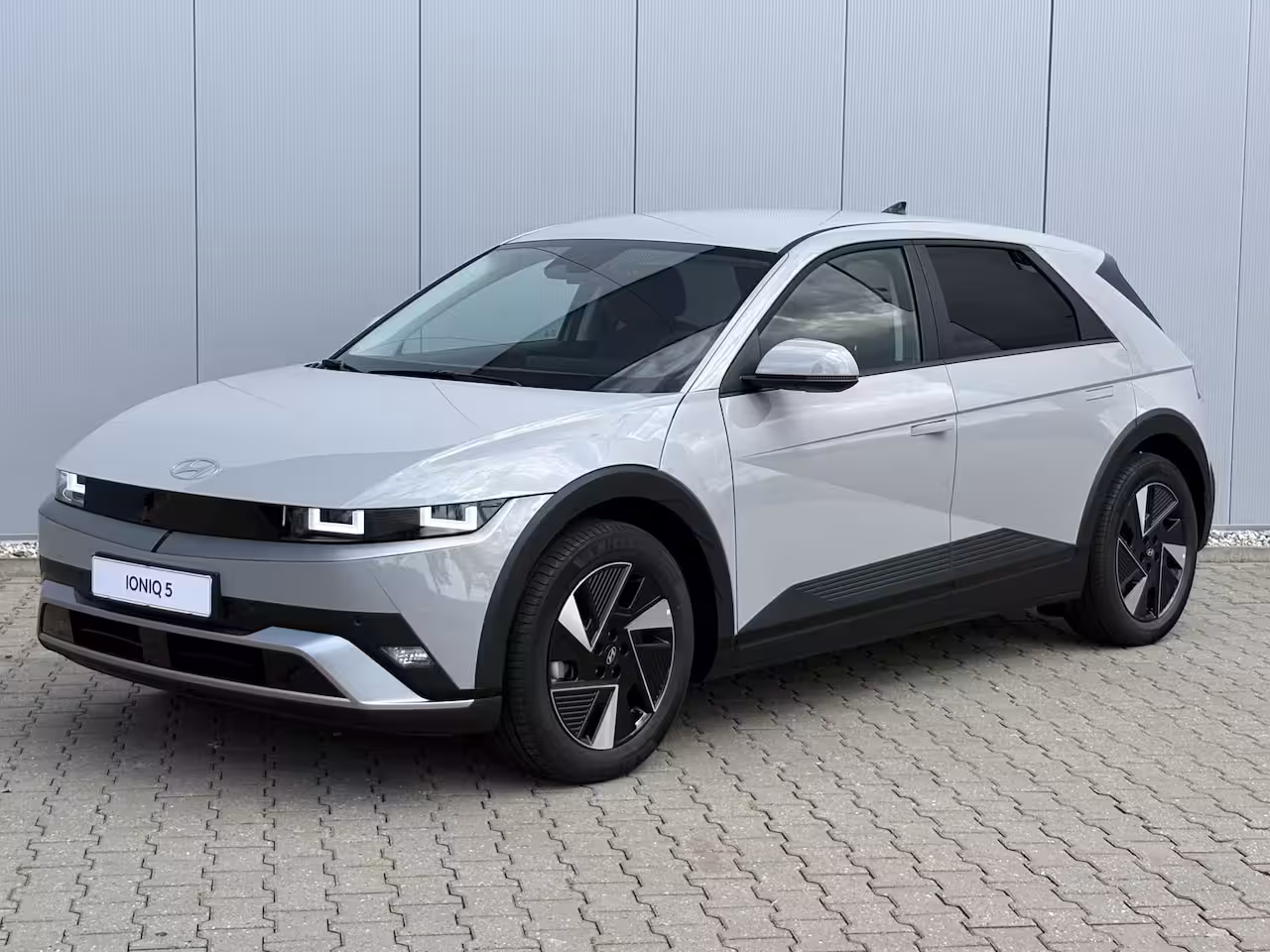 Hyundai IONIQ 5 Long Range Pure Edition 84 kWh / €2500 Voordeel / Stoelverwarming voor en achter / Verschu