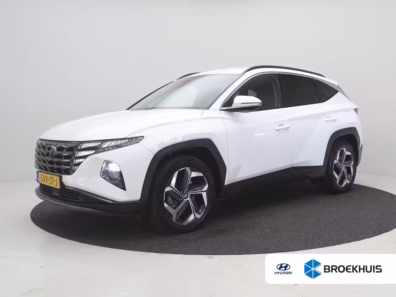 Hyundai Tucson 1.6 T-GDI PHEV Comfort 4WD / 1350KG Trekgewicht / Navigatie / Stoelverwarming voor / Airco