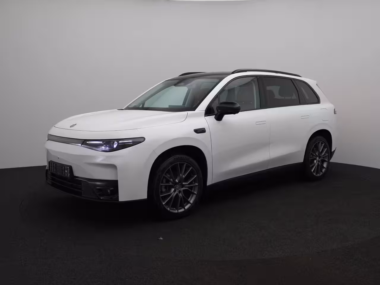 Leapmotor C10 Design 69.9 kWh | DEMO SALE | 1-FASE | COMPLEET UITGEVOERD |