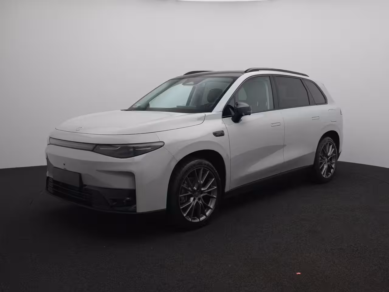 Leapmotor C10 Design ProMax AWD 81.9 kWh | 600 PK | VOORRAAD VOORDEEL | € 3.500, - VOORRAAD VOORDEEL
