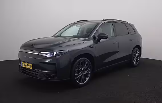 Leapmotor C10 Design REEV 28.4 kWh | LAGE KM STAND | COMPLEET UITGEVOERD | DEMO SALE |