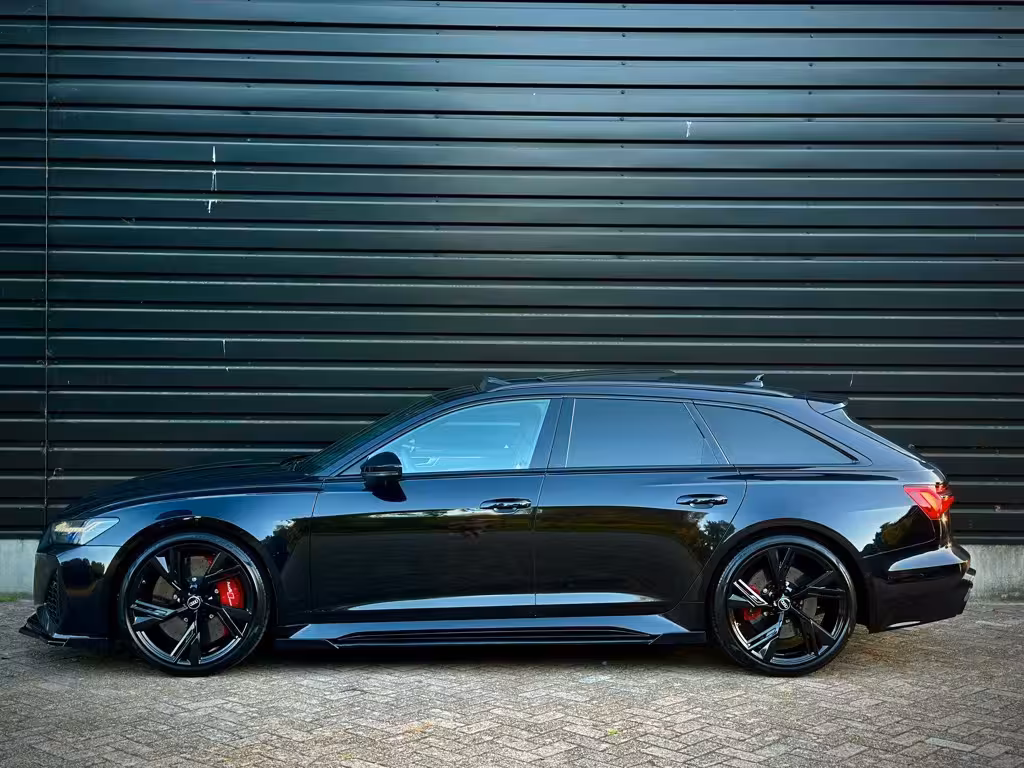 Audi RS6 Quattro DYNAMIC+