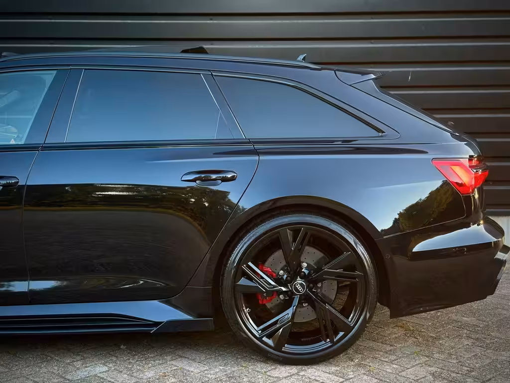 Audi RS6 Quattro DYNAMIC+