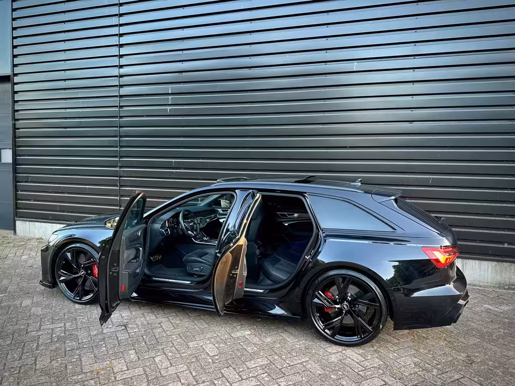Audi RS6 Quattro DYNAMIC+